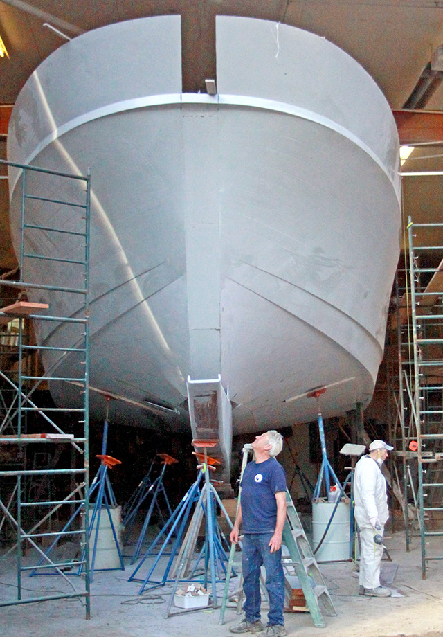 Building big fishing boats in Coombs – fisherynation.com