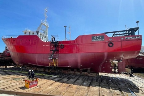Sunk Trawler Brought Back to Life