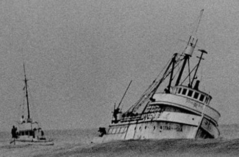 How a few daring moves saved the crew of the Star of the Sea tuna boat in a 1961 accident